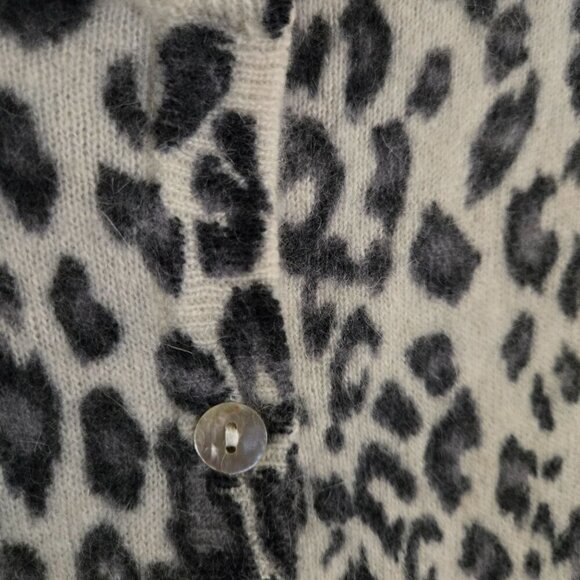 Tally Ho Vintage Snow Leopard Angora Lambswool Blend Cardigan Sweater Size 8 - Picture 3 of 5
